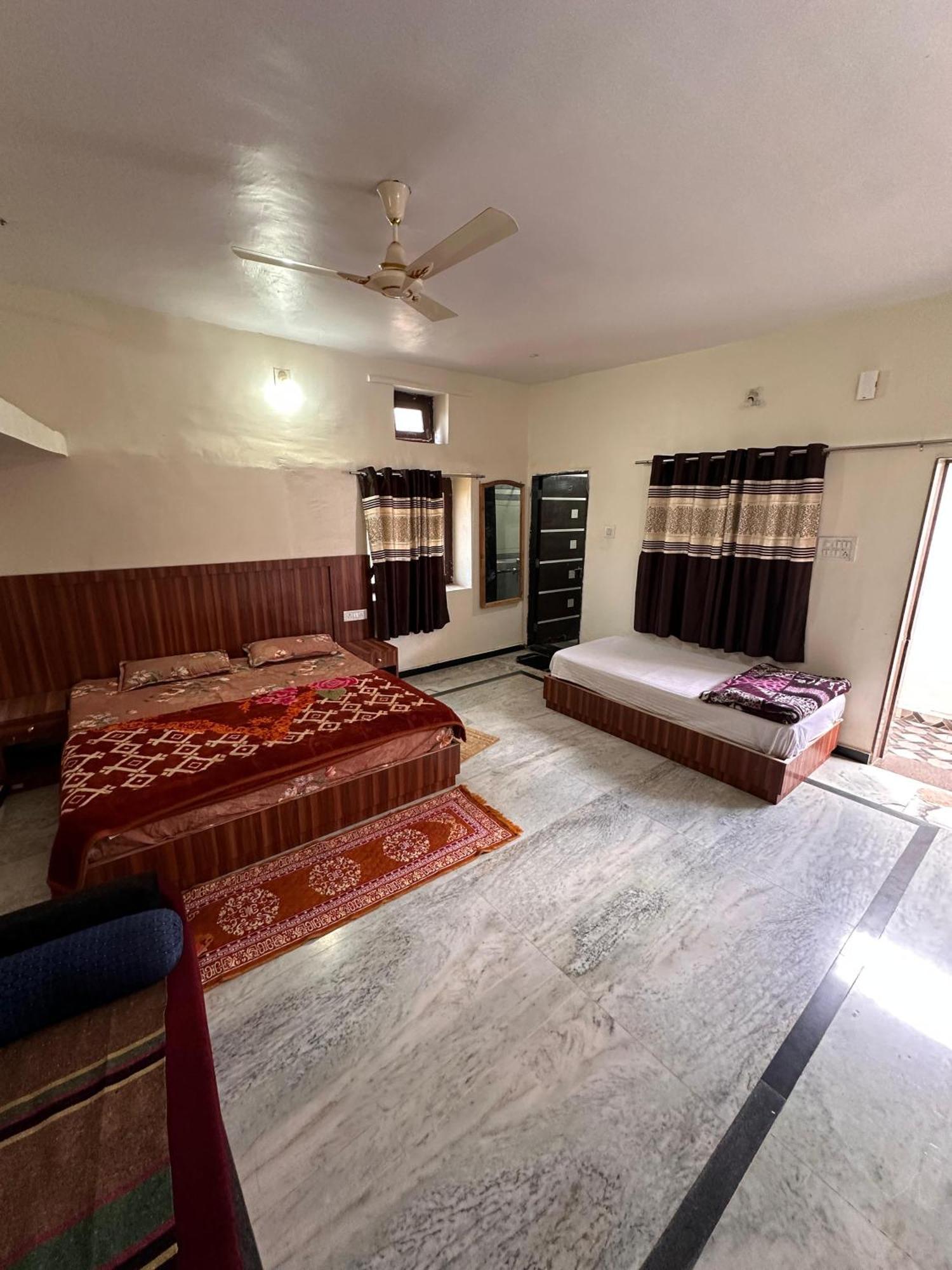 Laxmanji Villas Monte Abu Exterior foto